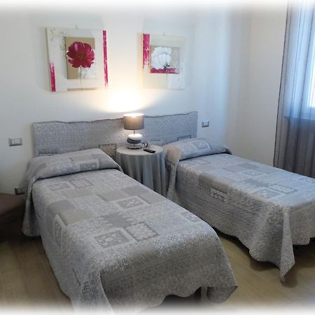 Marinella Guest House Cornale Kültér fotó
