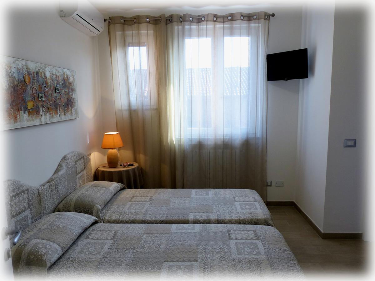 Marinella Guest House Cornale Kültér fotó