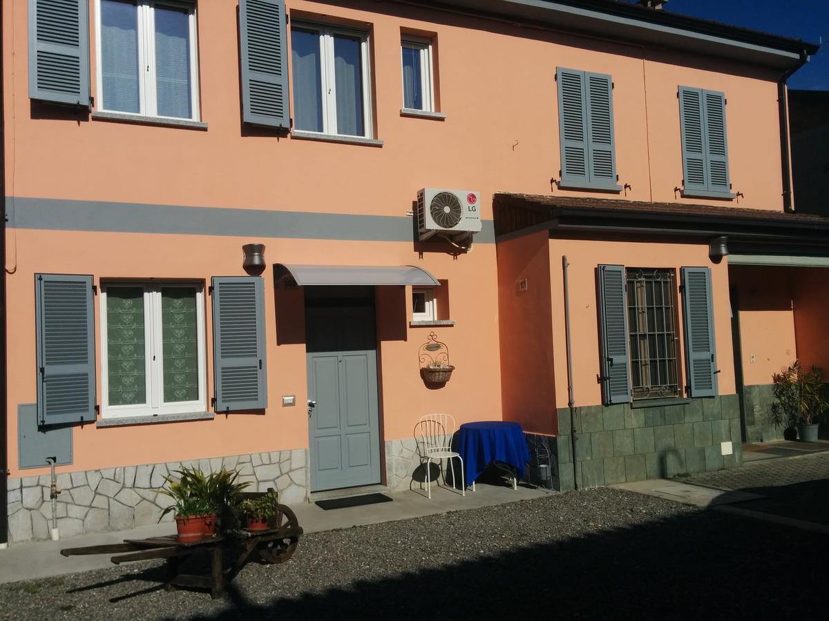 Marinella Guest House Cornale Kültér fotó